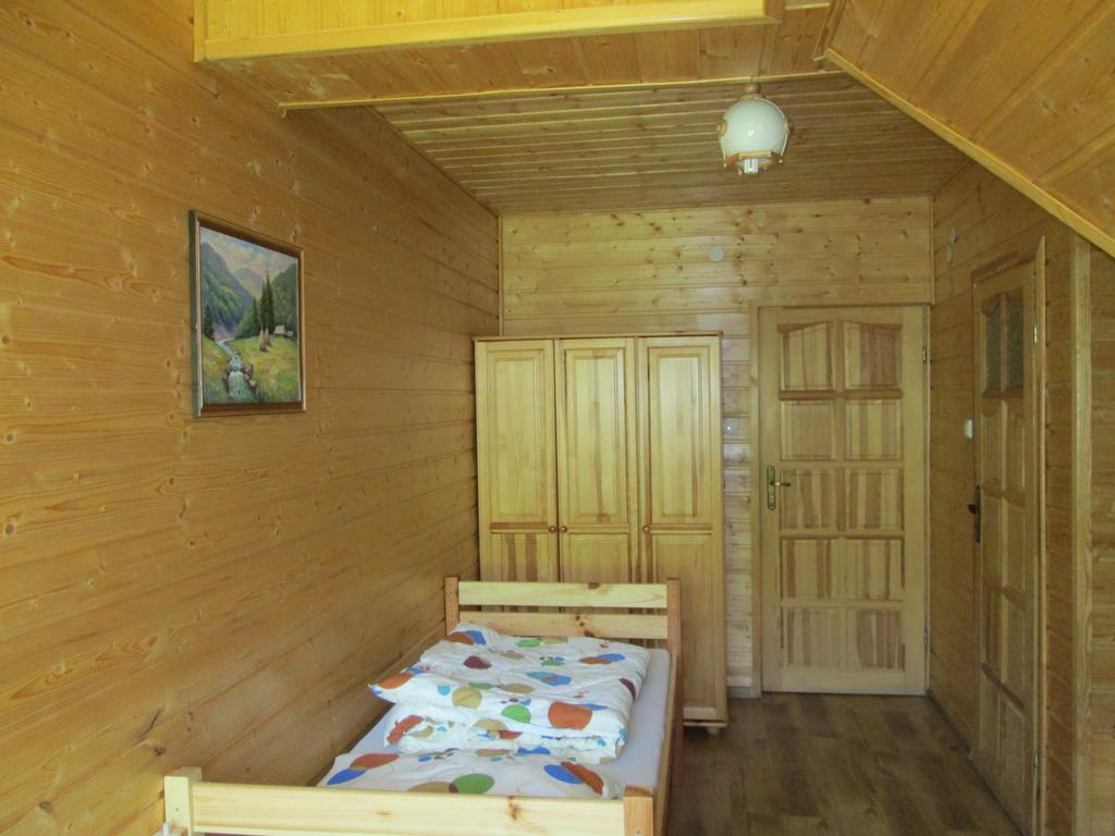 Noclegi Pod Malym Krolem Ustrzyki Dolne Esterno foto